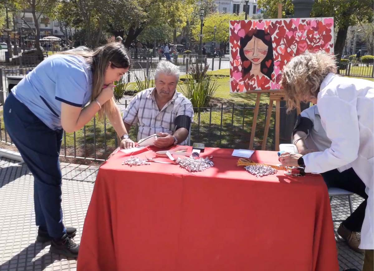 “Queremos que las mujeres conozcan sus números y prevengan enfermedades cardíacas”, dijo la Dra. Gilpin - imagen 6